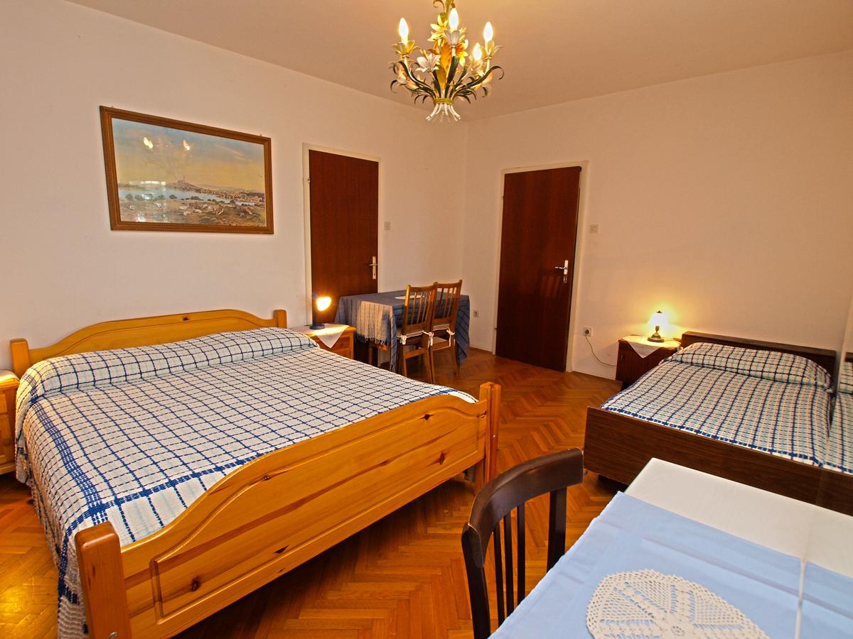 Rooms Milan 1370 โรวีน ภายนอก รูปภาพ