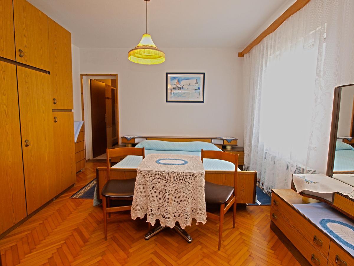 Rooms Milan 1370 โรวีน ภายนอก รูปภาพ