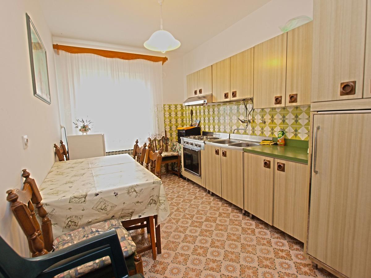 Rooms Milan 1370 โรวีน ภายนอก รูปภาพ